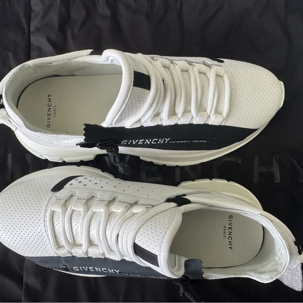 Givenchy Spectre Sneakers 37.5 - Picture 8 of 12